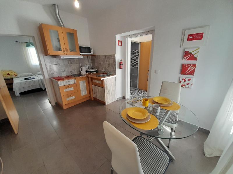 Tropicana Holiday Apartments - Oda