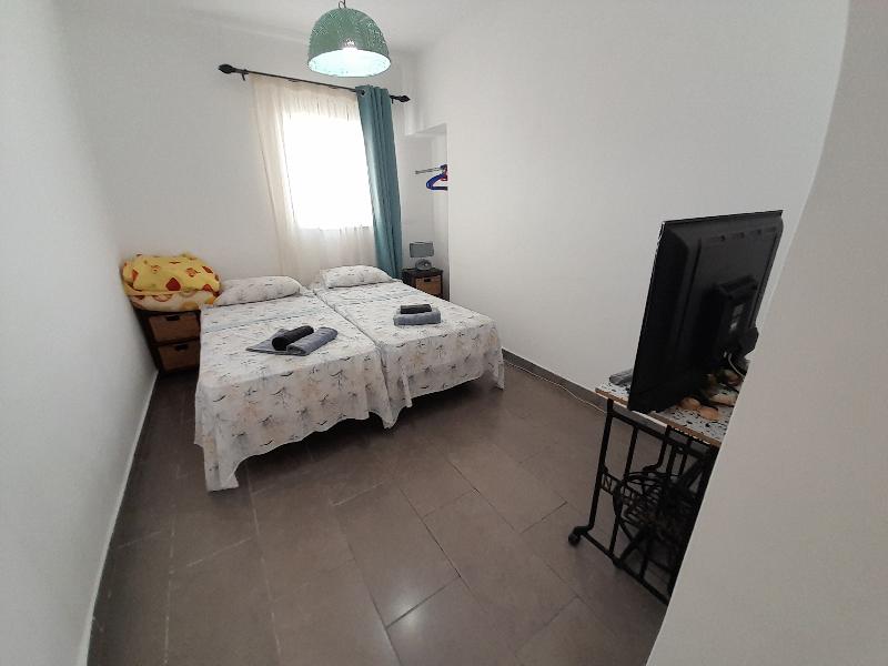 Tropicana Holiday Apartments - Oda