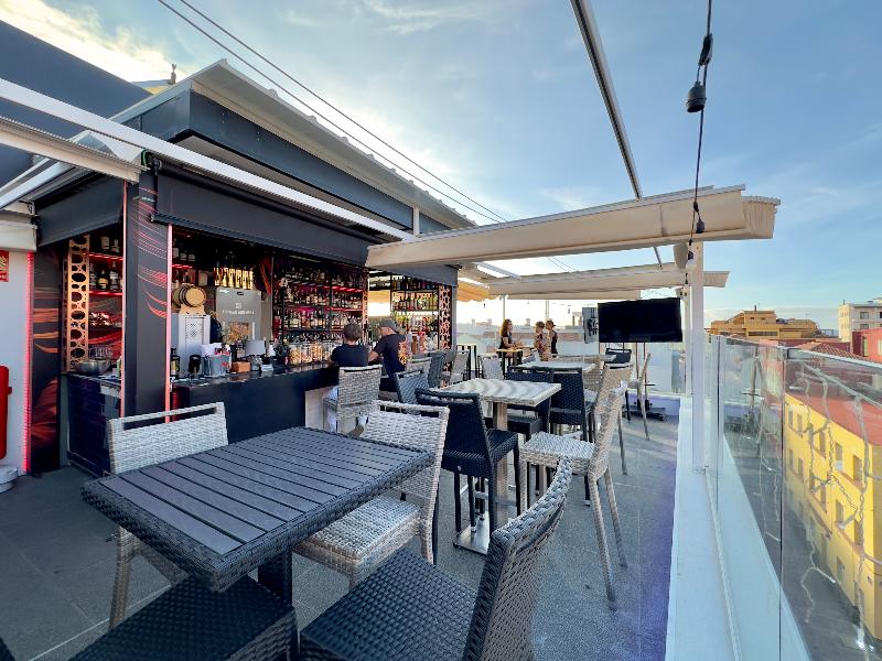 Atypicap Capsule Hostel - Bar