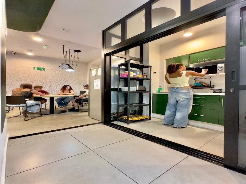 Atypicap Capsule Hostel - Genel