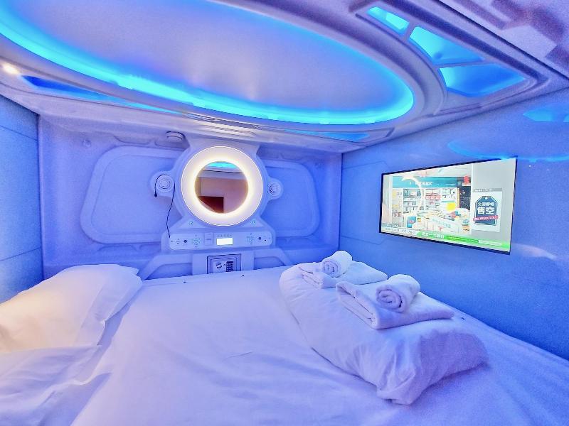 Atypicap Capsule Hostel - Oda