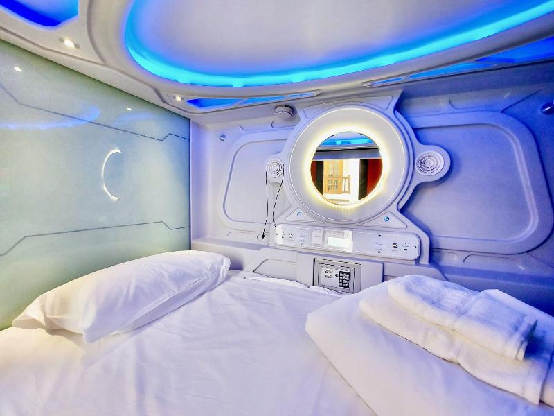 Atypicap Capsule Hostel - Oda