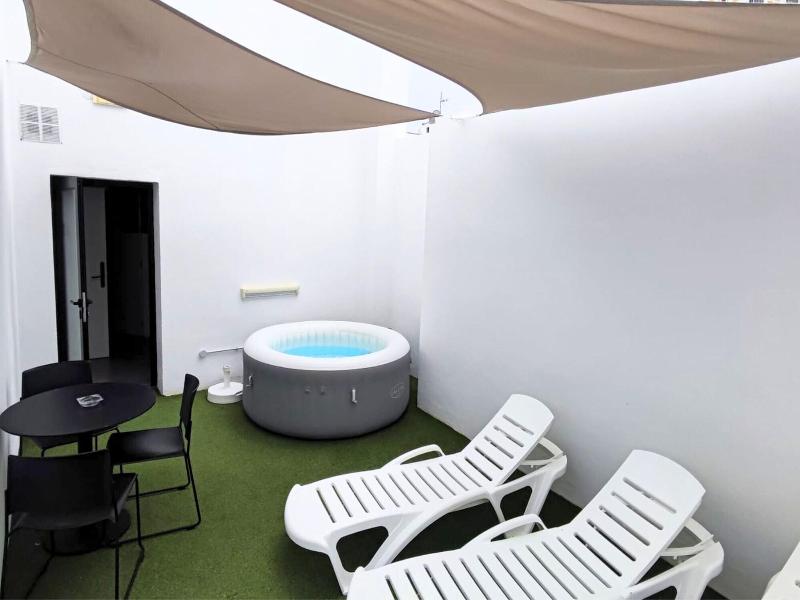 Atypicap Capsule Hostel - Oda