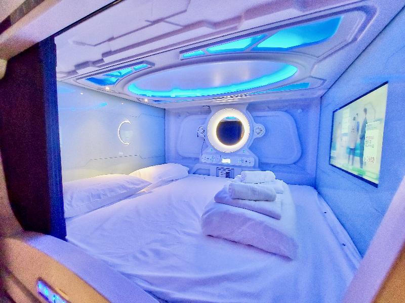 Atypicap Capsule Hostel - Oda