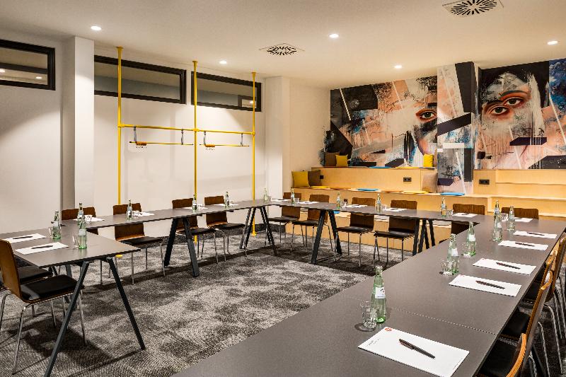 Vienna House Easy Wyndham Berlin Potsdamer Platz - Toplantı