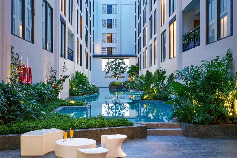 Voco Bali Seminyak - Havuz