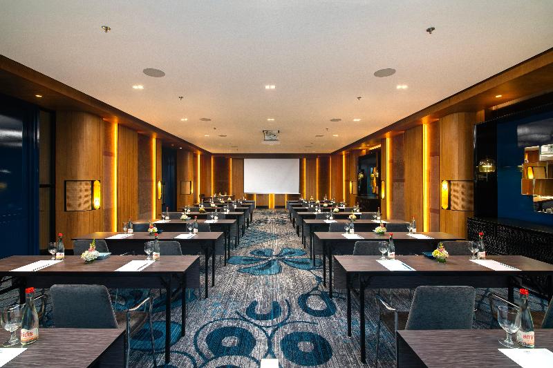 Indigo Bandung Dago Pakar - Toplantı