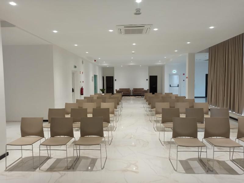 QH Praia de Quiaios - Toplantı