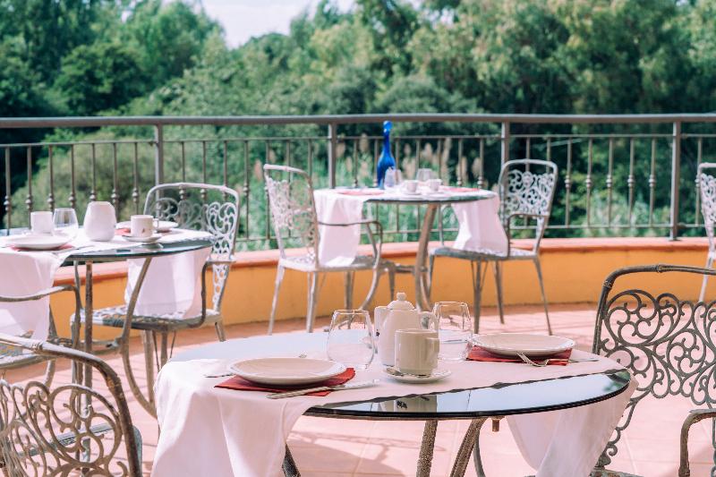 S'ena Hotel - Genel