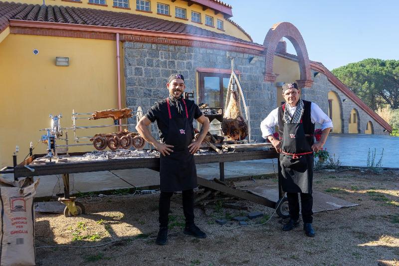 S'ena Hotel - Restoran