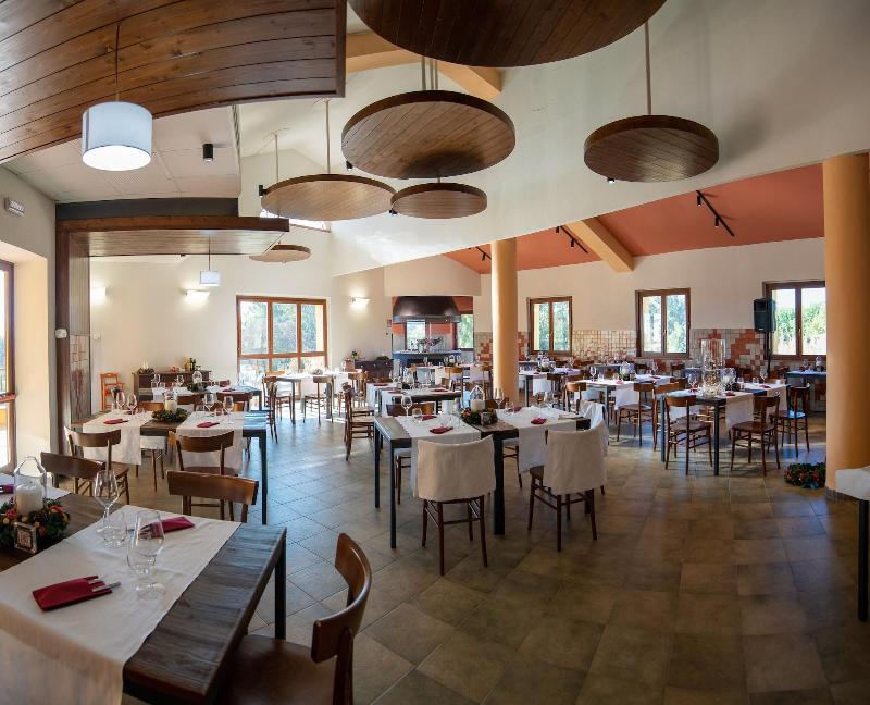 S'ena Hotel - Restoran