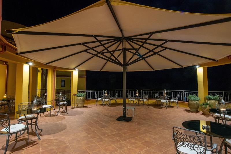 S'ena Hotel - Teras
