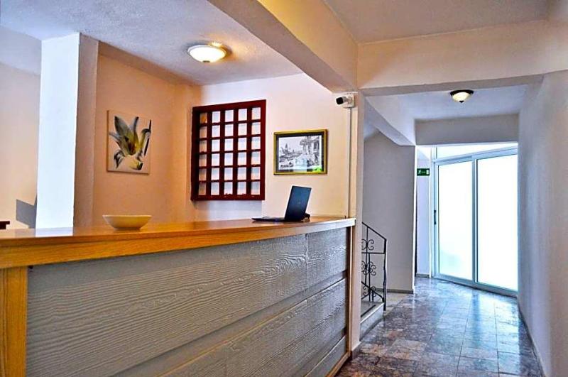 Native Hotel - Genel