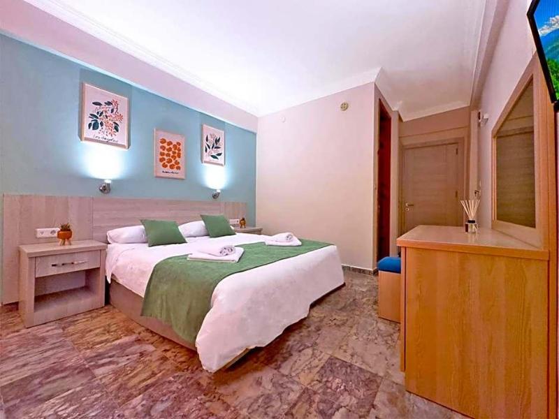 Native Hotel - Genel