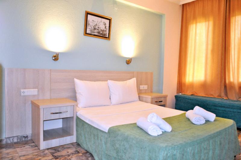 Native Hotel - Oda