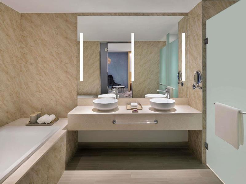 Movenpick Hotel And Apartments Ghala Muscat - Oda