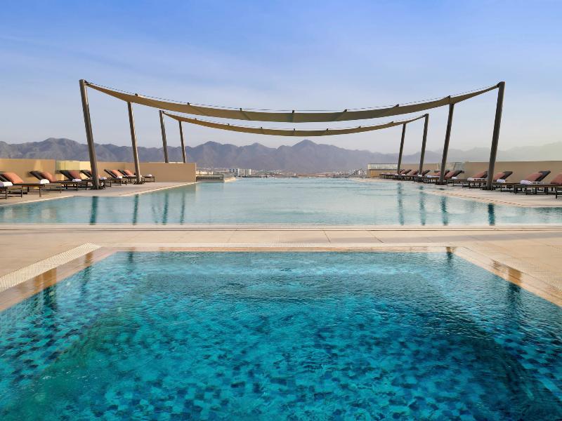 Movenpick Hotel And Apartments Ghala Muscat - Havuz