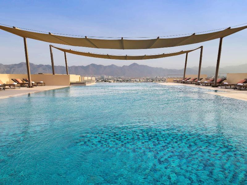 Movenpick Hotel And Apartments Ghala Muscat - Havuz