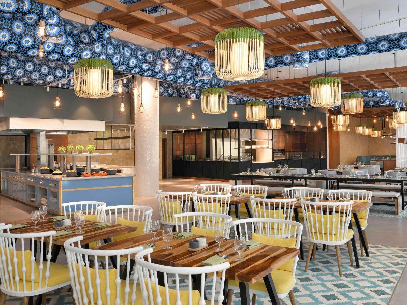 Movenpick Hotel And Apartments Ghala Muscat - Restoran