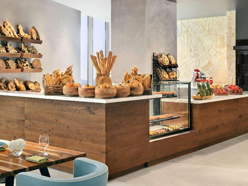 Movenpick Hotel And Apartments Ghala Muscat - Restoran