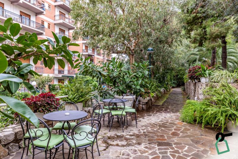 Hotiday Room Collection - Sorrento - Genel