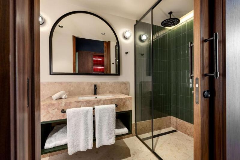 Duo Hotel Lisbon, Curio Collection by Hilton - Oda