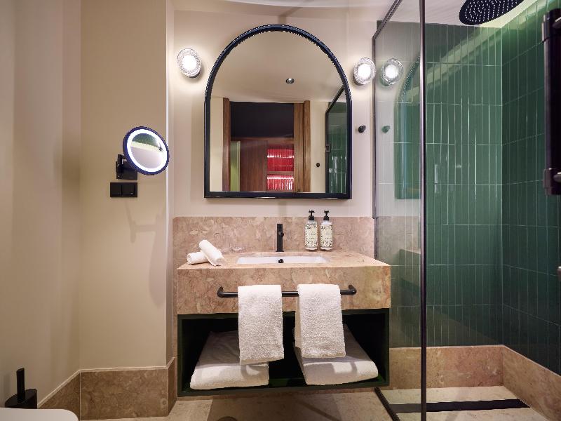 Duo Hotel Lisbon, Curio Collection by Hilton - Oda