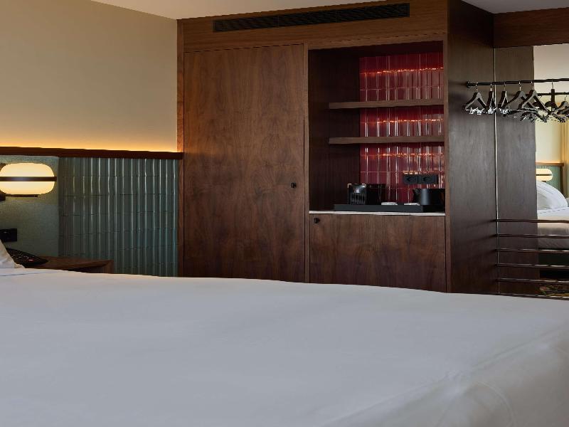 Duo Hotel Lisbon, Curio Collection by Hilton - Oda