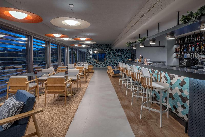 DoubleTree by Hilton Lagoa Azores - Bar