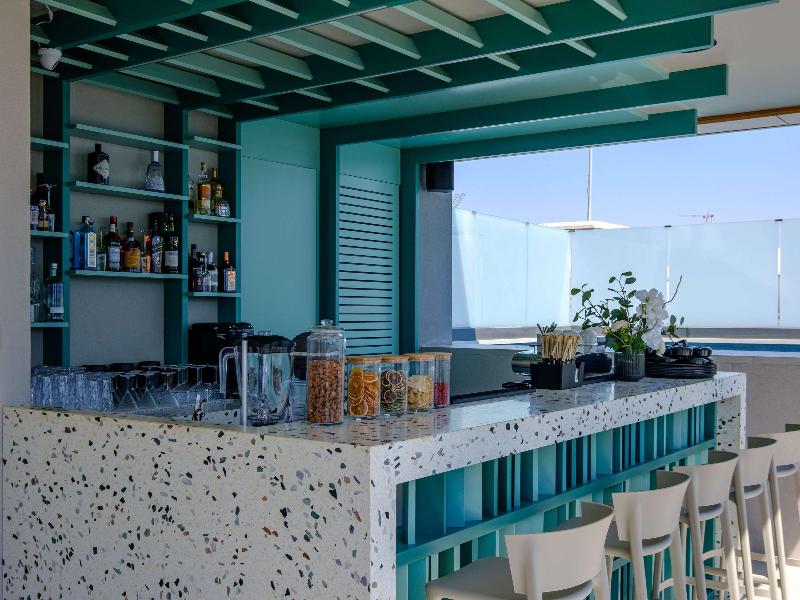 Mercure Larnaca Finikoudes Beach - Genel