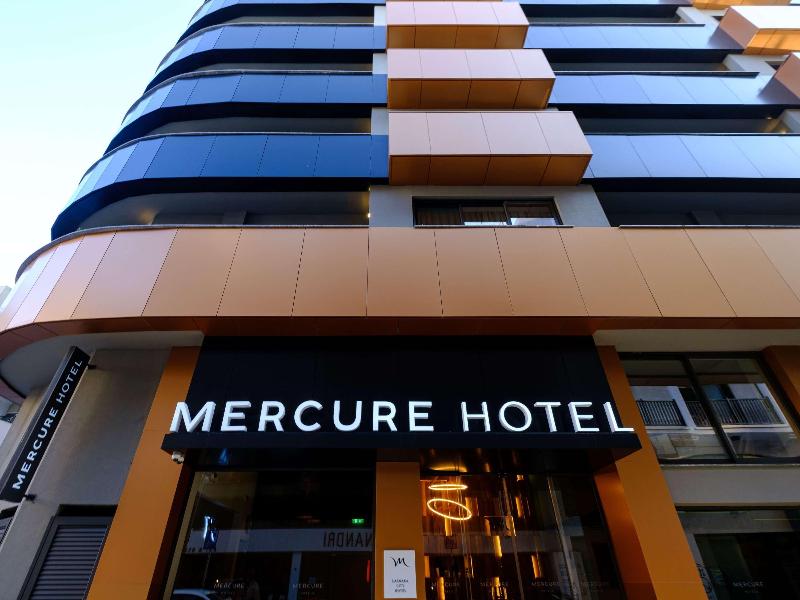 Mercure Larnaca Finikoudes Beach - Genel