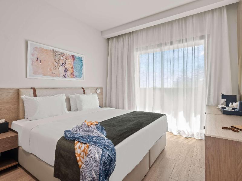 Mercure Larnaca Finikoudes Beach - Oda