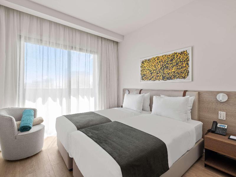 Mercure Larnaca Finikoudes Beach - Oda