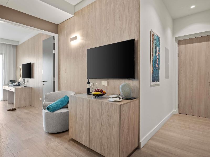 Mercure Larnaca Finikoudes Beach - Oda