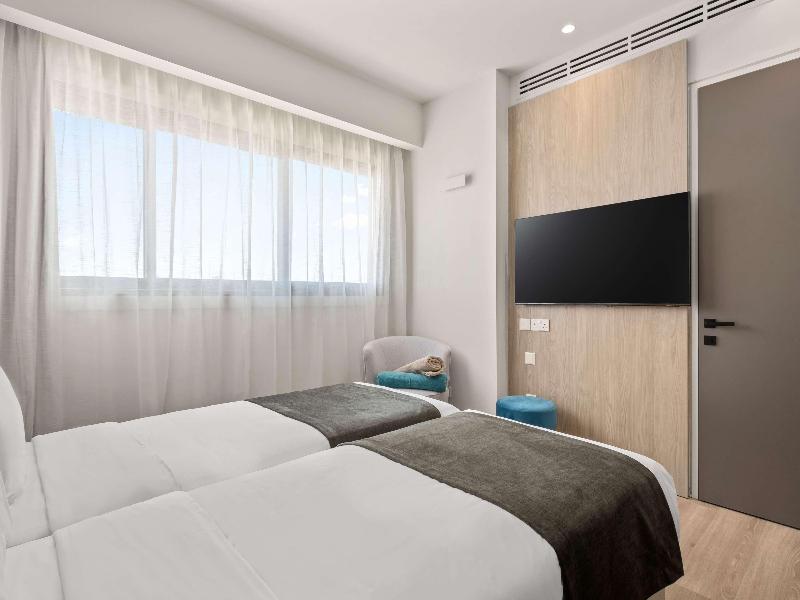 Mercure Larnaca Finikoudes Beach - Oda