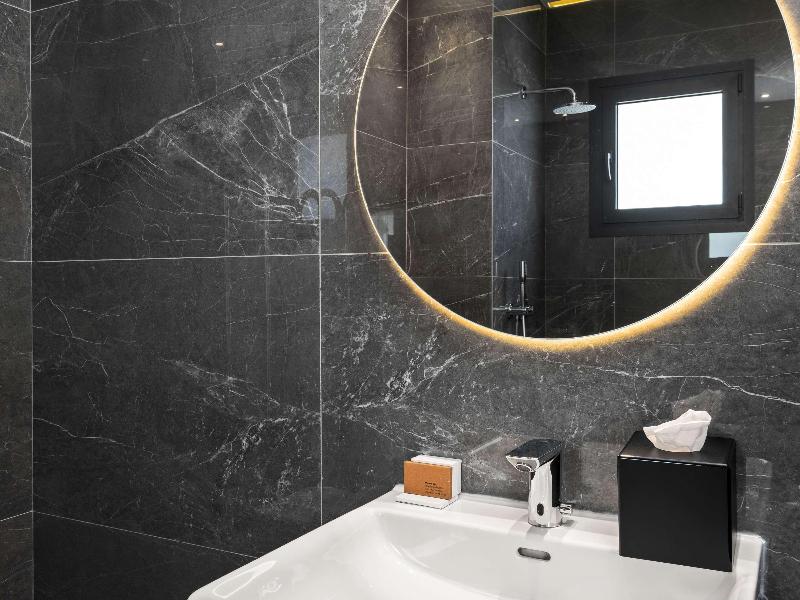 Mercure Larnaca Finikoudes Beach - Oda