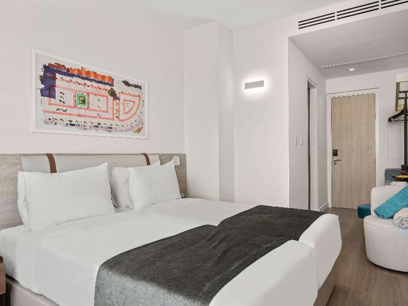 Mercure Larnaca Finikoudes Beach - Oda
