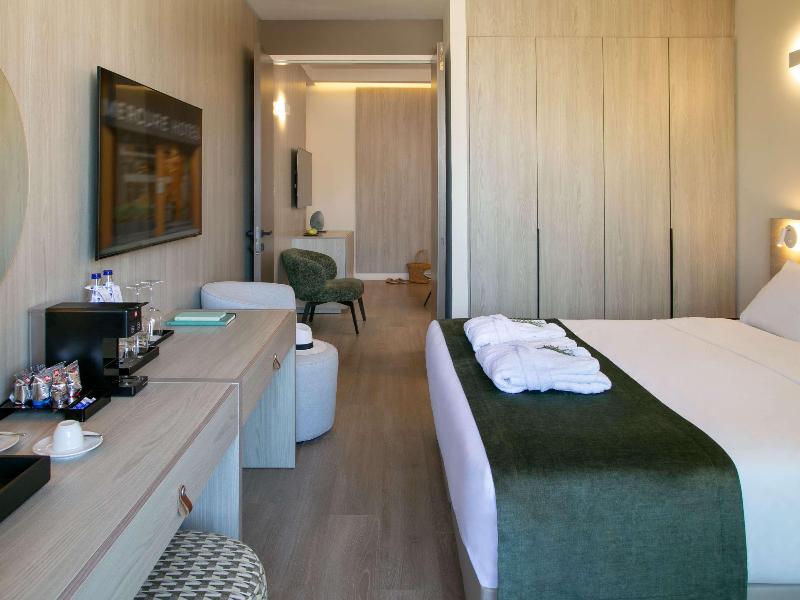 Mercure Larnaca Finikoudes Beach - Oda