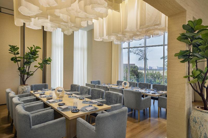 Hilton Al Khobar King Fahd Causeway - Restoran