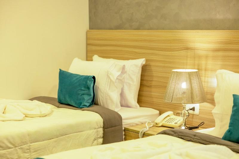 Mar Charbel Hotel - Oda