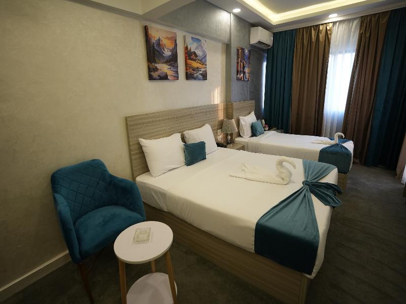 Mar Charbel Hotel - Oda