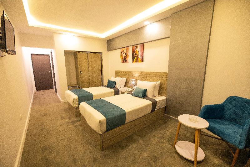 Mar Charbel Hotel - Oda