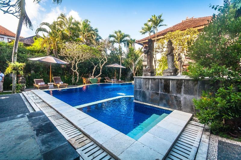 Sahadewa Resort And Spa Ubud - Havuz