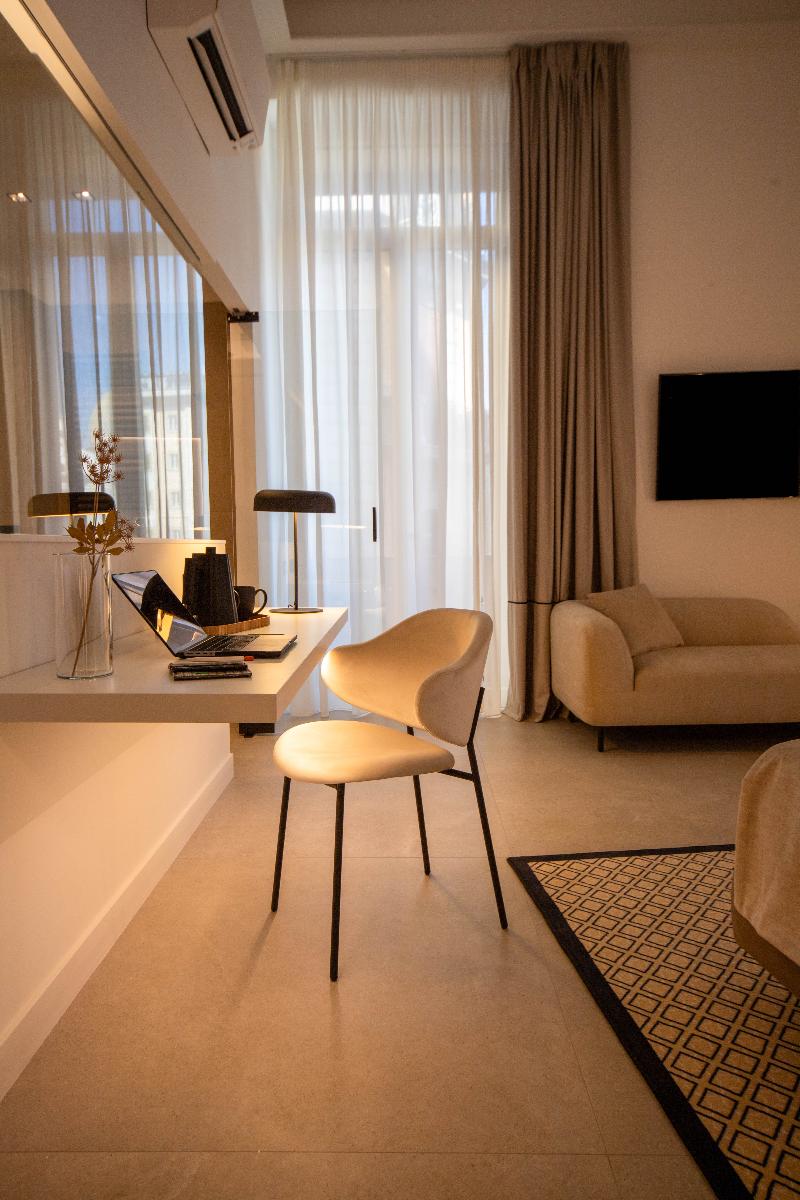 Mamalu Studios And Suites - Oda