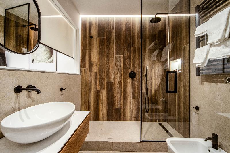 Mamalu Studios And Suites - Oda