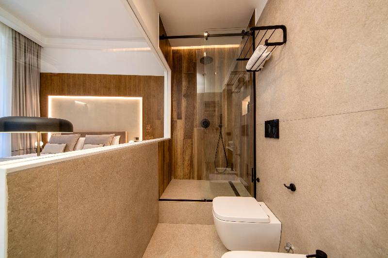 Mamalu Studios And Suites - Oda