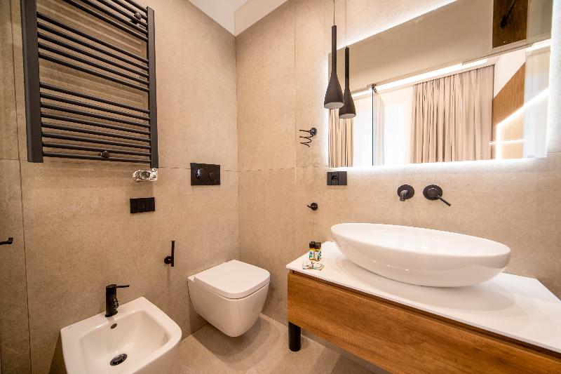 Mamalu Studios And Suites - Oda