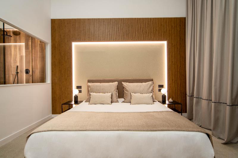 Mamalu Studios And Suites - Oda