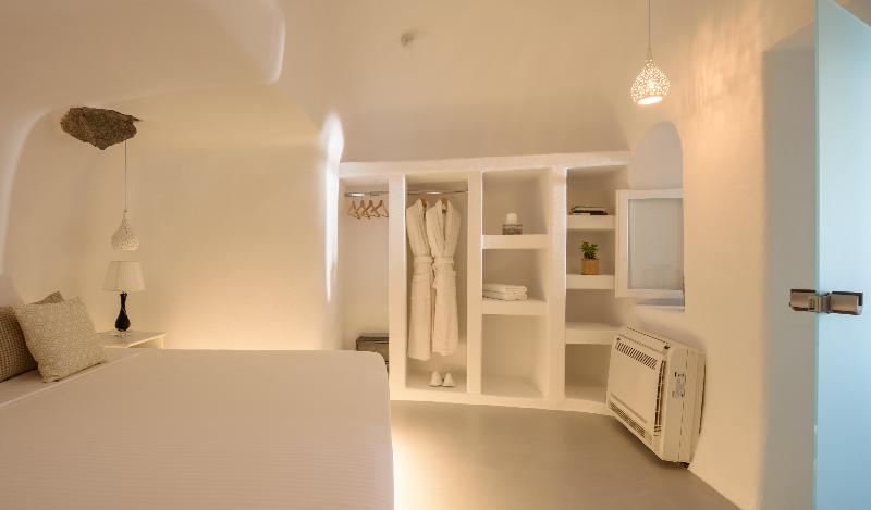 White Dream Suites - Oda