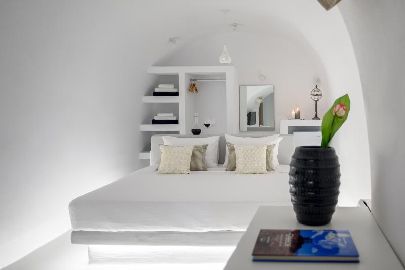 White Dream Suites - Oda